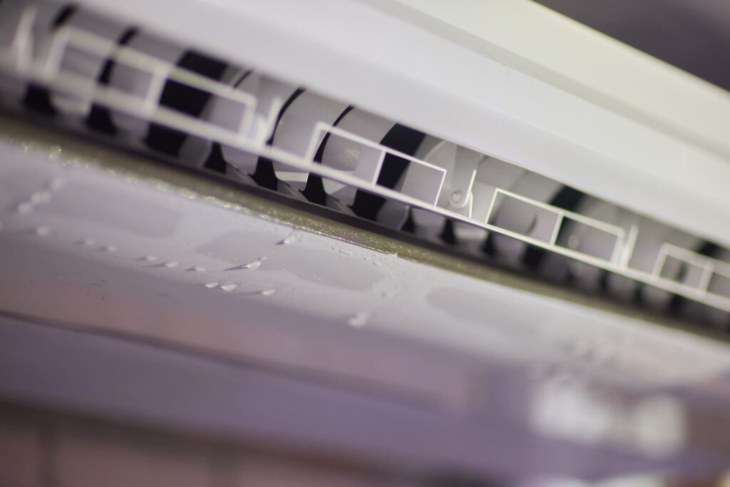 modern air conditioner vent controls temperature air circulation